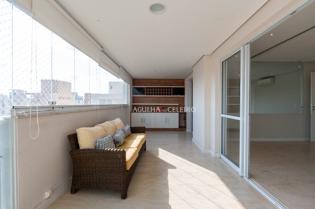 Apartamento reformado à venda na Vila Mariana. – 22705