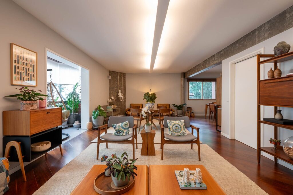 Apartamento reformado em localização incrível à venda no Itaim Bibi. – AP7594