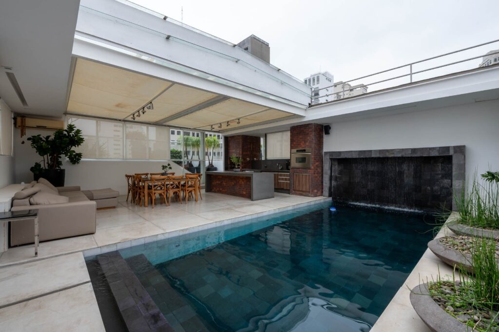 Belíssima cobertura duplex à venda no Jardim América. – CO0823