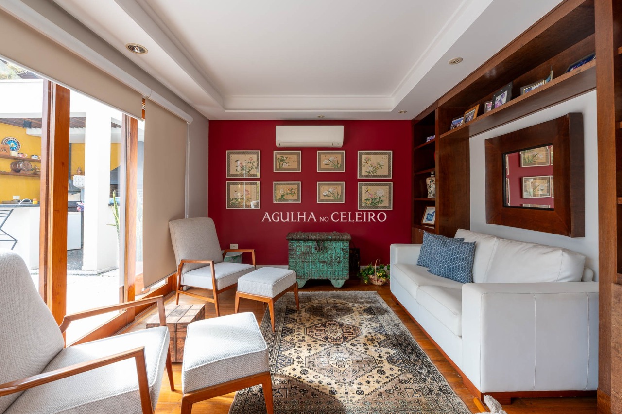 Casa com ambientes integrados e um jardim para viver ao ar livre no Morumbi. – 22891