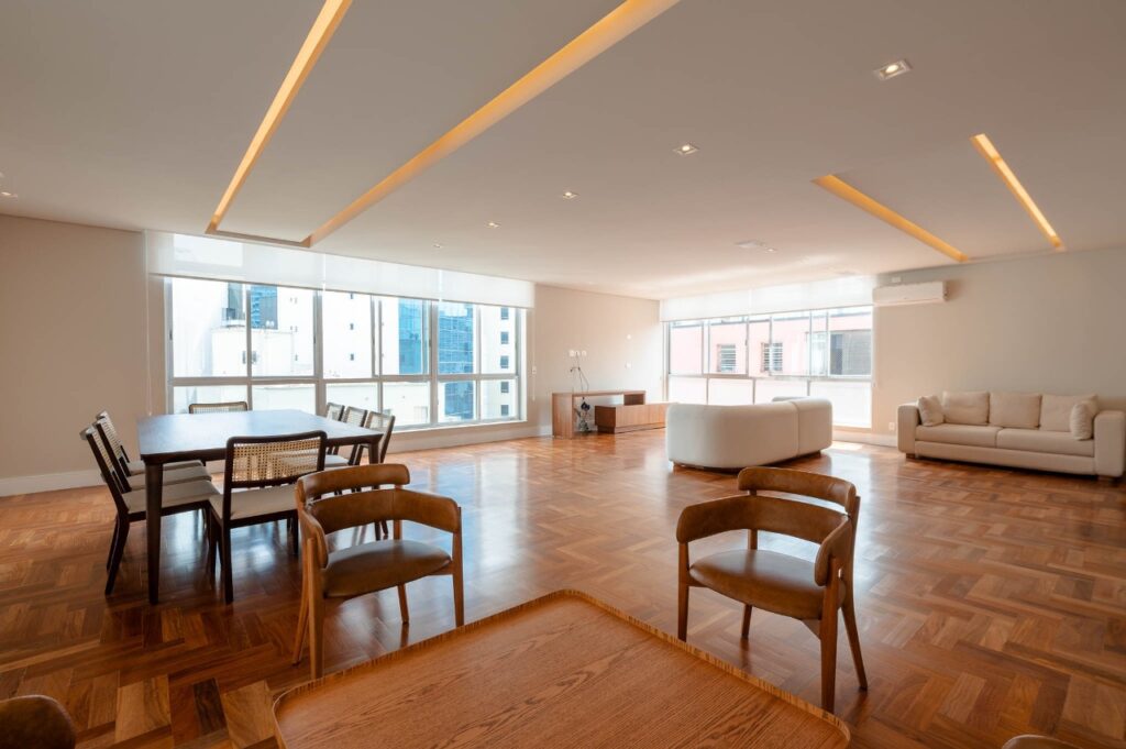 Apartamento reformado à venda no Paraíso. – 22949