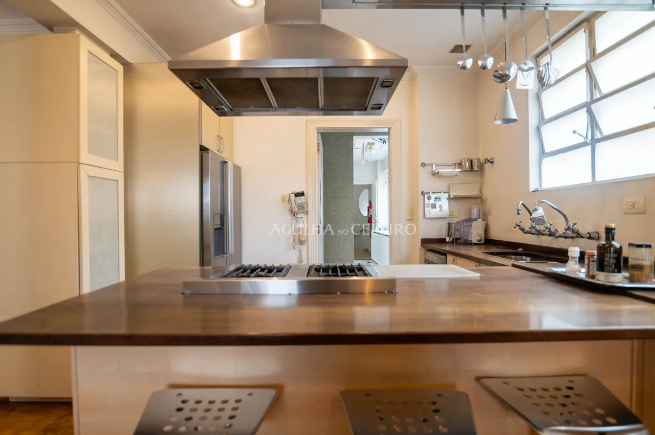 Apartamento com muita luz natural à venda no Jardim América – 17189