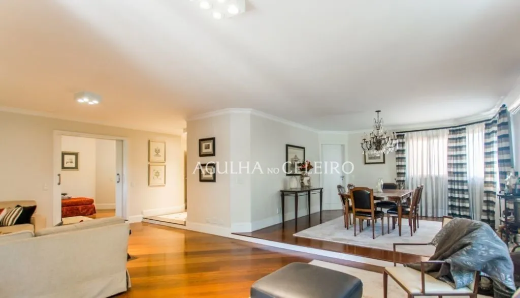 Apartamento espaçoso à venda em Alto de Pinheiros – 18310