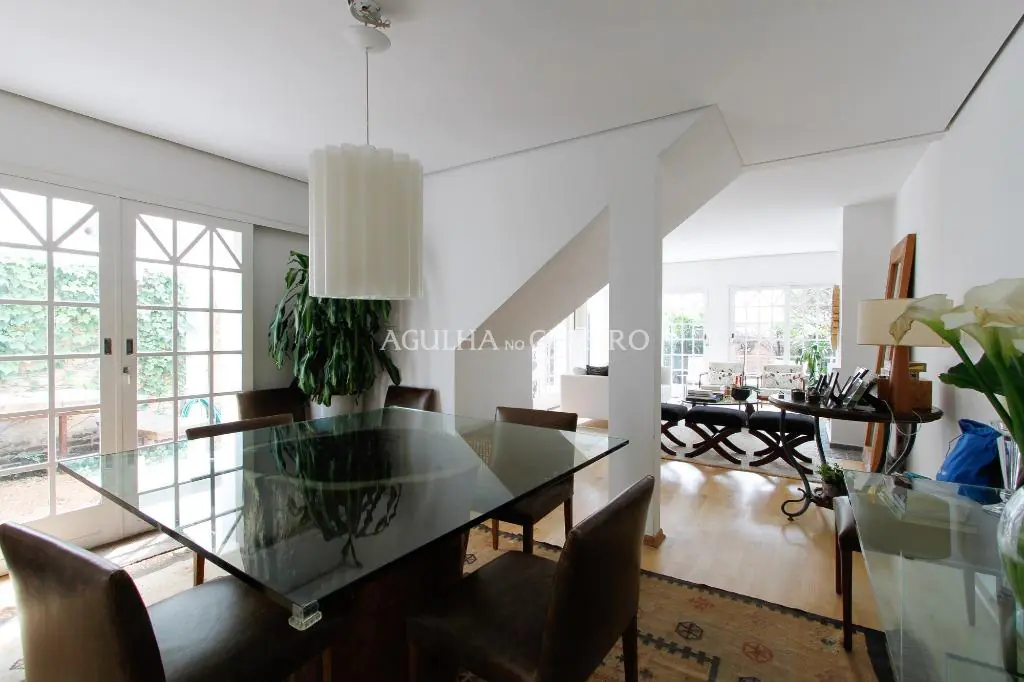 casa-com-ar-tranquilo-espacos-amplos-e-muita-conexao-com-a-natureza-na-vila-nova-conceicao-17913-23