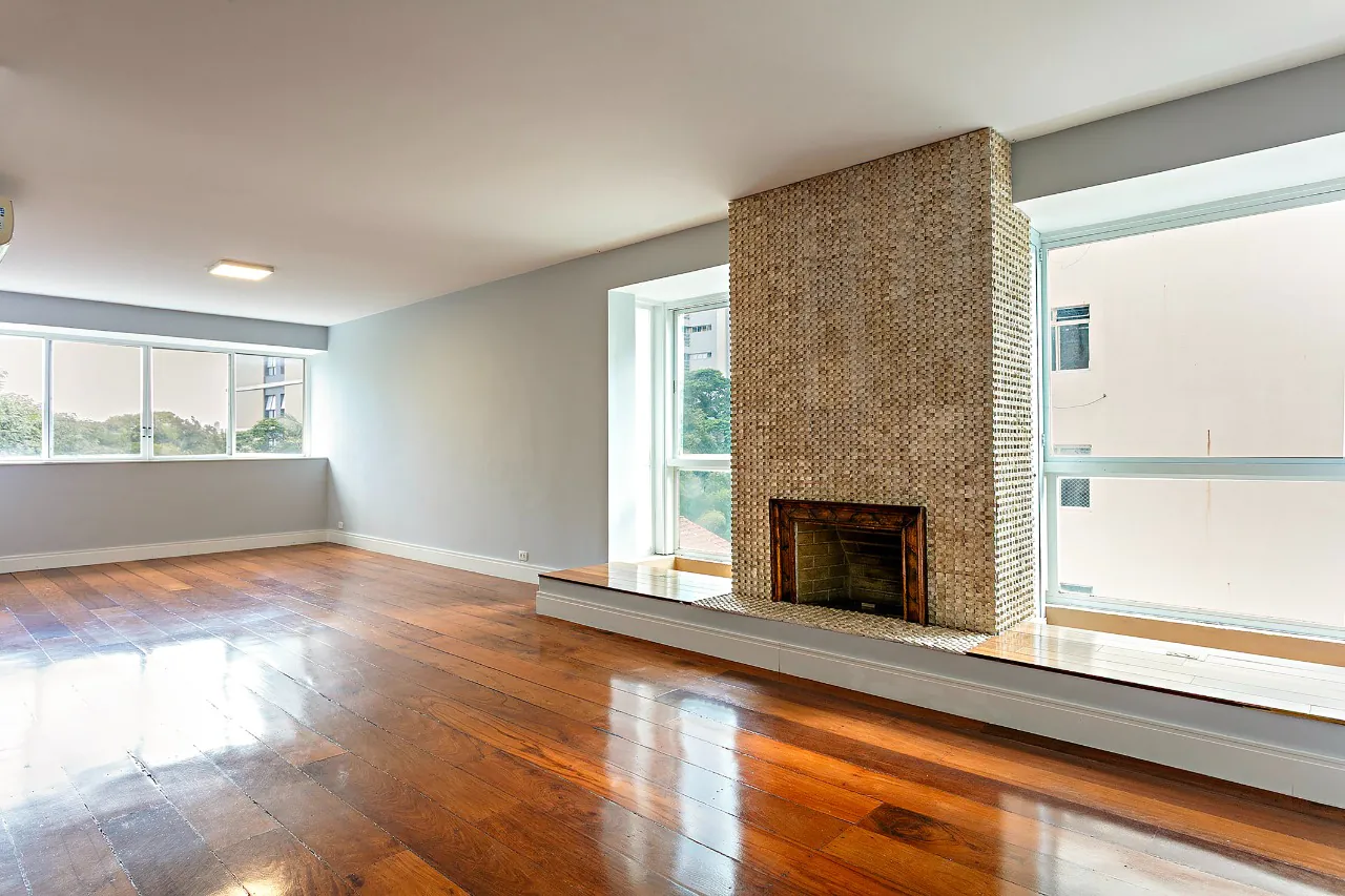 Apartamento à venda em rua arborizada e tranquila. – AP4696