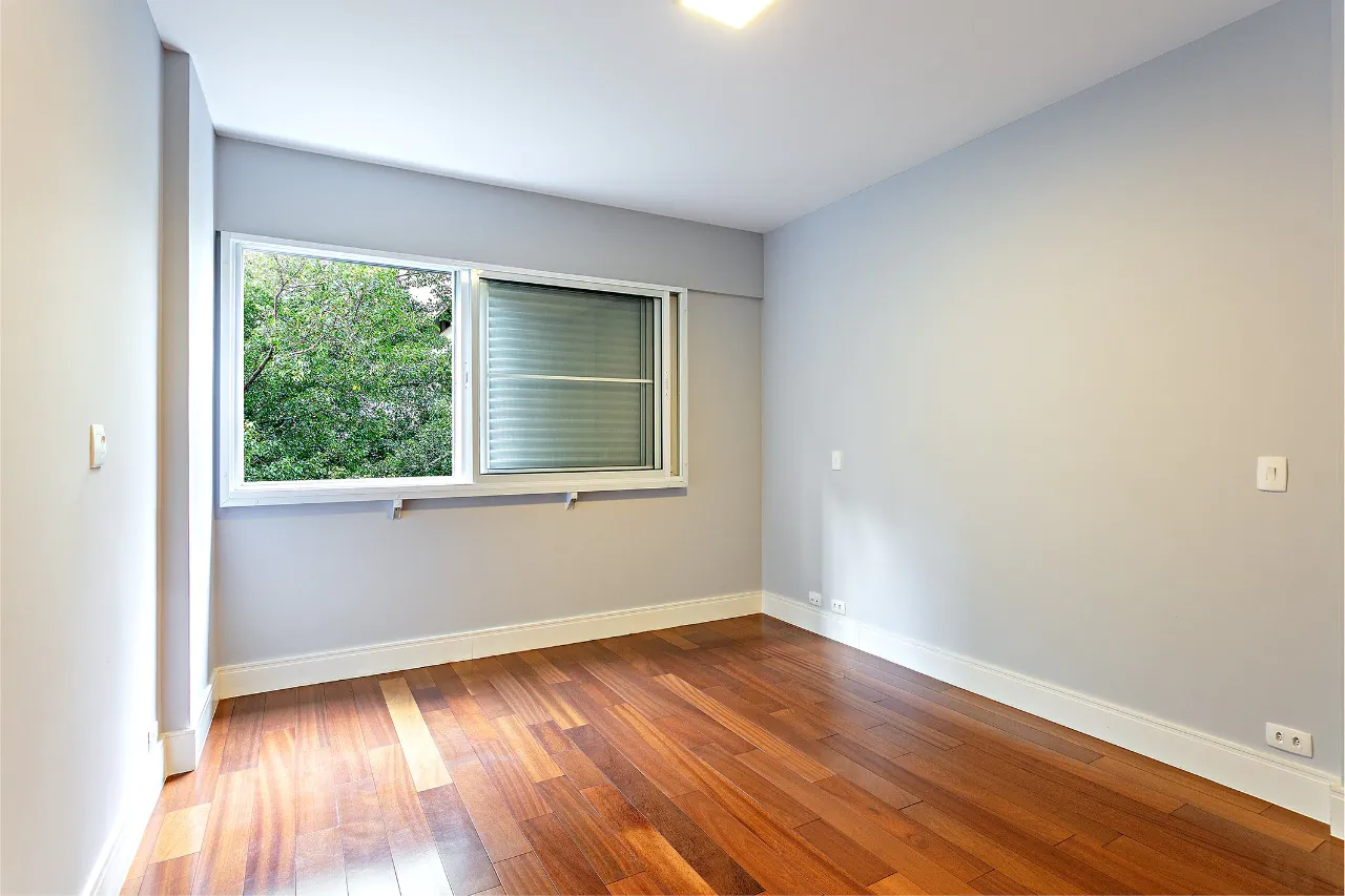 Apartamento à venda em rua arborizada e tranquila. – AP4696