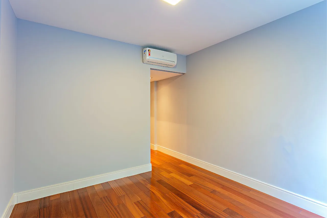 Apartamento à venda em rua arborizada e tranquila. – AP4696