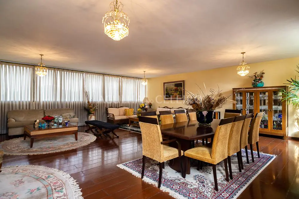 Venda/Moema: super planta, 04 suítes e 04 vagas! – AP5140