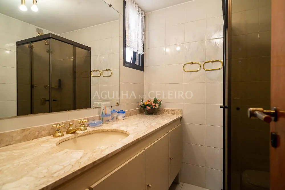 Venda/Moema: super planta, 04 suítes e 04 vagas! – AP5140