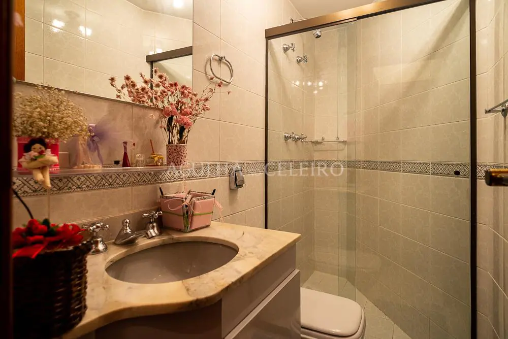 Venda/Moema: super planta, 04 suítes e 04 vagas! – AP5140