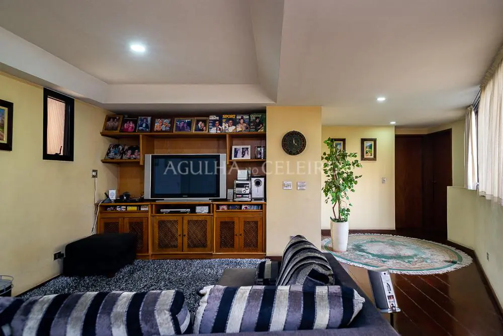 Venda/Moema: super planta, 04 suítes e 04 vagas! – AP5140