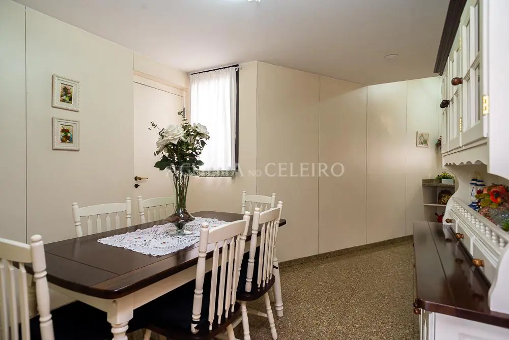 Venda/Moema: super planta, 04 suítes e 04 vagas! – AP5140