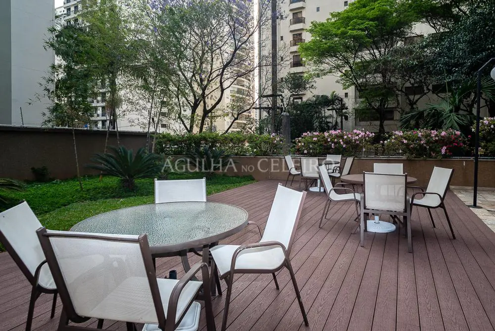 Venda/Moema: super planta, 04 suítes e 04 vagas! – AP5140