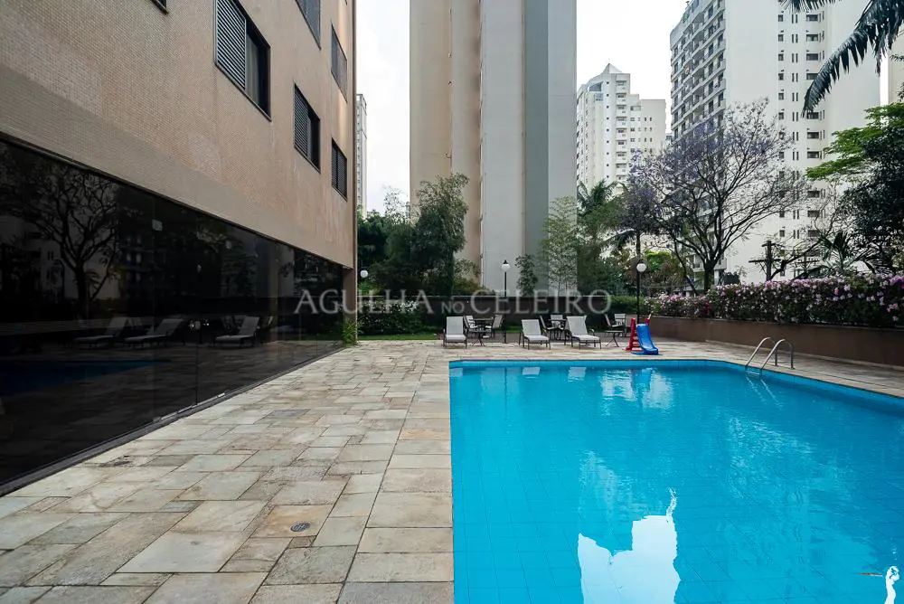 Venda/Moema: super planta, 04 suítes e 04 vagas! – AP5140