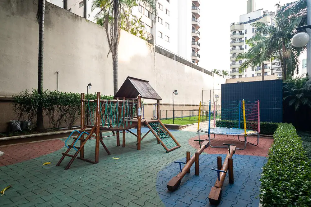 Venda/Moema: super planta, 04 suítes e 04 vagas! – AP5140