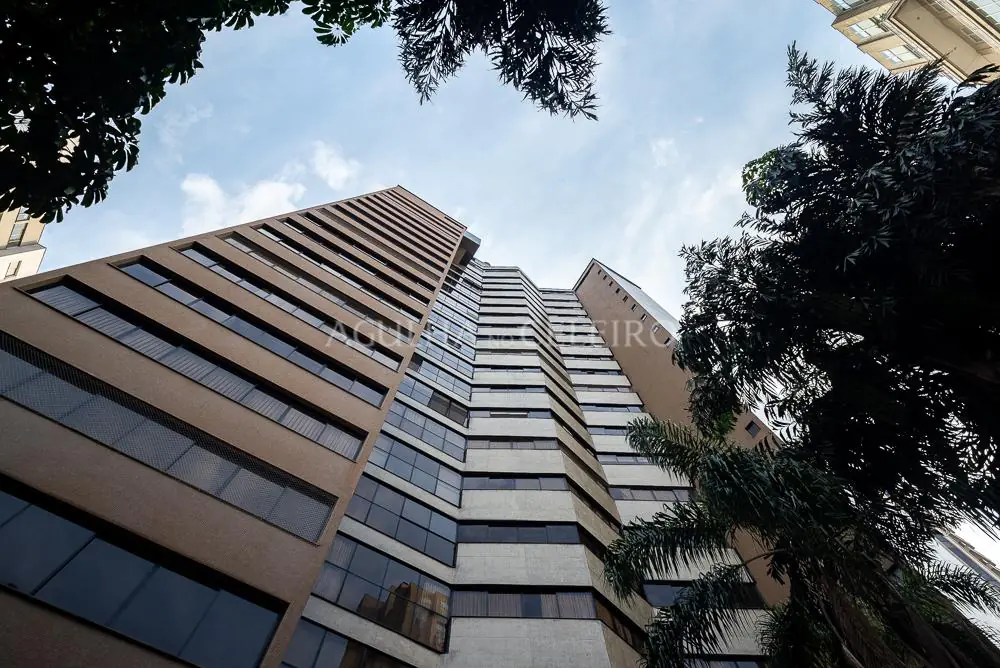 Venda/Moema: super planta, 04 suítes e 04 vagas! – AP5140