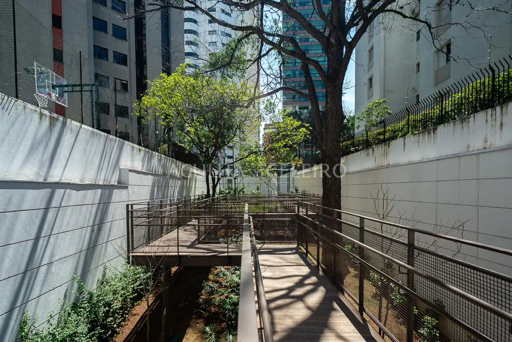 Venda/Campo Belo: aquela varanda goumert próximo do Brooklin e Moema! – AP5182