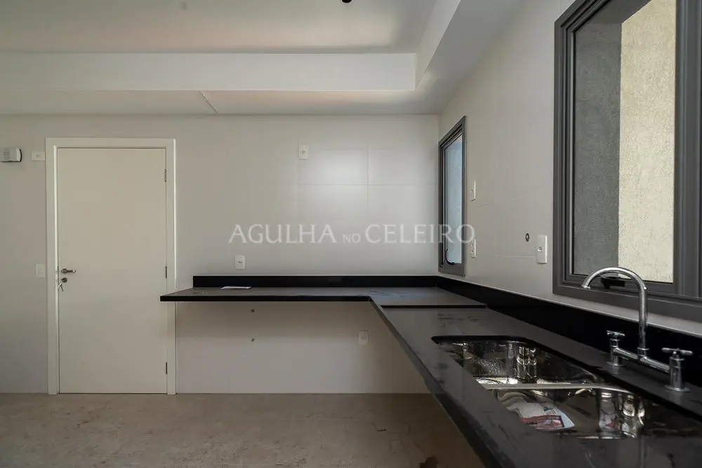 Venda/Campo Belo: aquela varanda goumert próximo do Brooklin e Moema! – AP5182