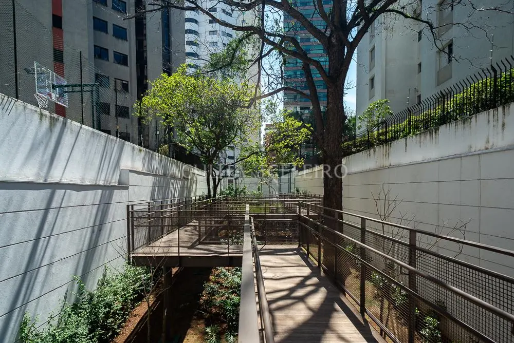 Venda/Campo Belo: aquela varanda goumert próximo do Brooklin e Moema! – AP5182