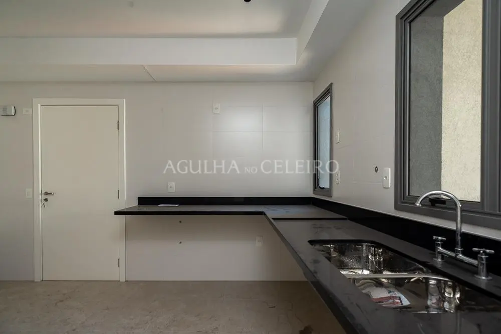 Venda/Campo Belo: aquela varanda goumert próximo do Brooklin e Moema! – AP5182