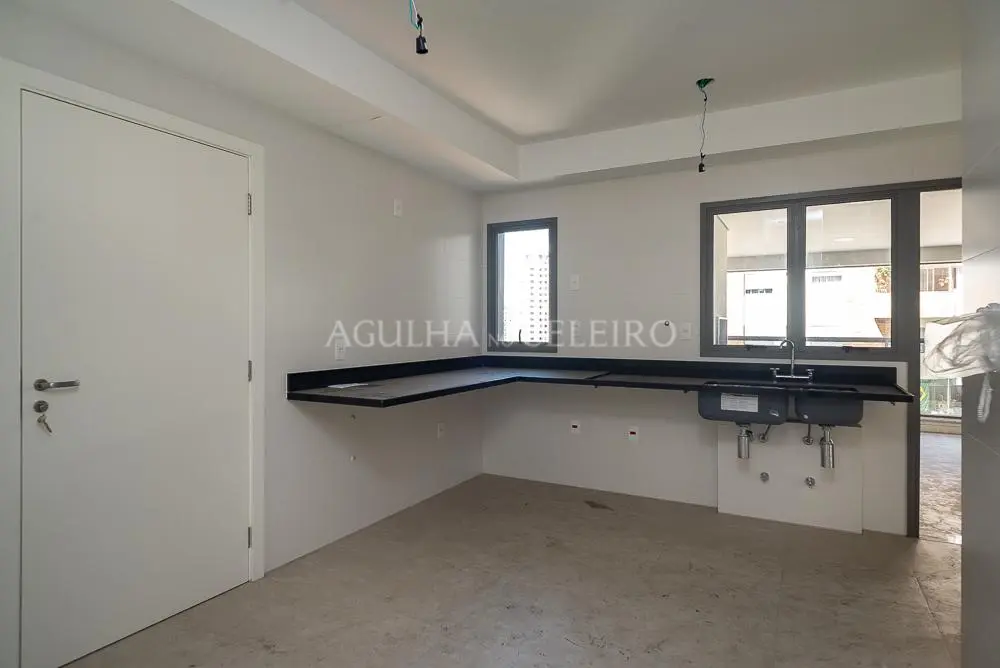 Venda/Campo Belo: aquela varanda goumert próximo do Brooklin e Moema! – AP5182