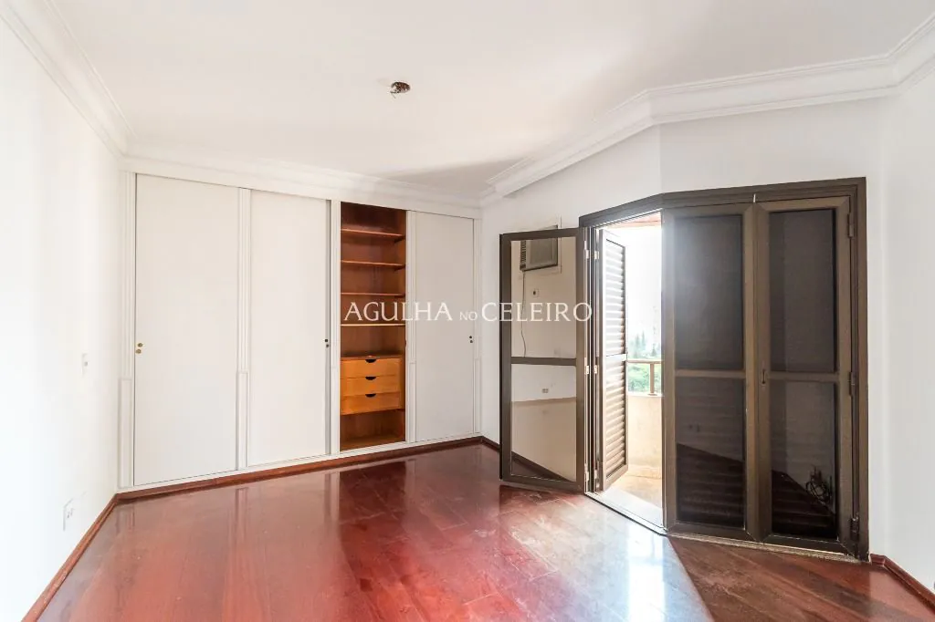 Venda/Campo Belo: Muito espaço para sua família! – AP5400