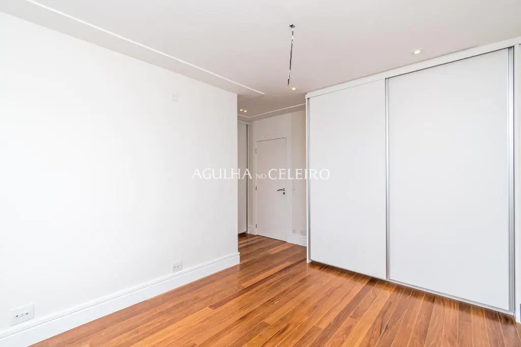 Venda/Campo Belo: 05 suítes com vista eterna! – AP7475