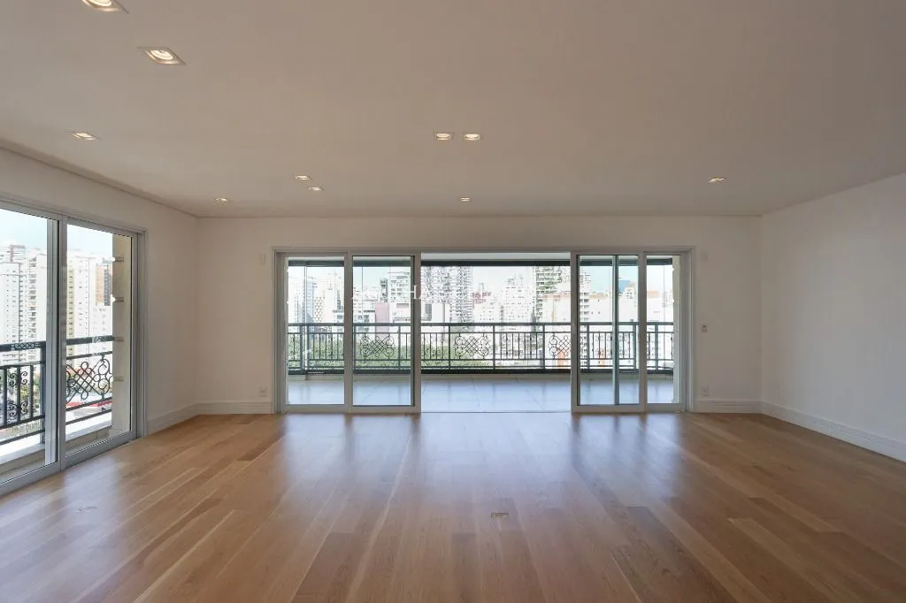 Venda/Itaim Bibi:Perfeito, Sofisticado, no melhor do Itaim – AP7831