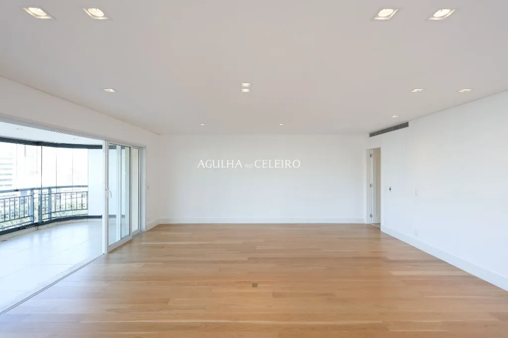 Venda/Itaim Bibi:Perfeito, Sofisticado, no melhor do Itaim – AP7831