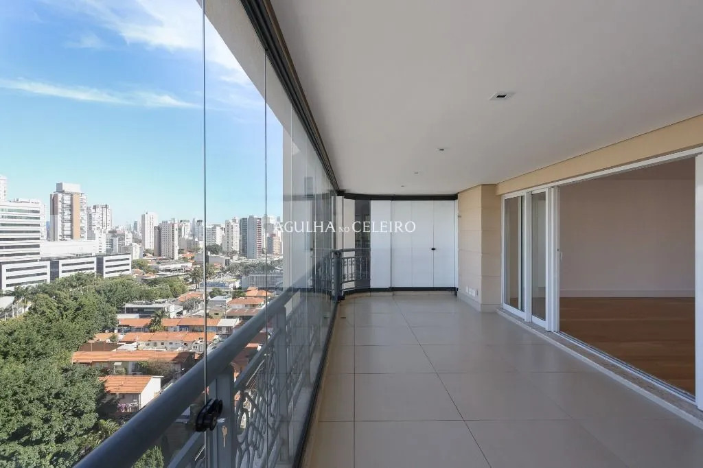 Venda/Itaim Bibi:Perfeito, Sofisticado, no melhor do Itaim – AP7831