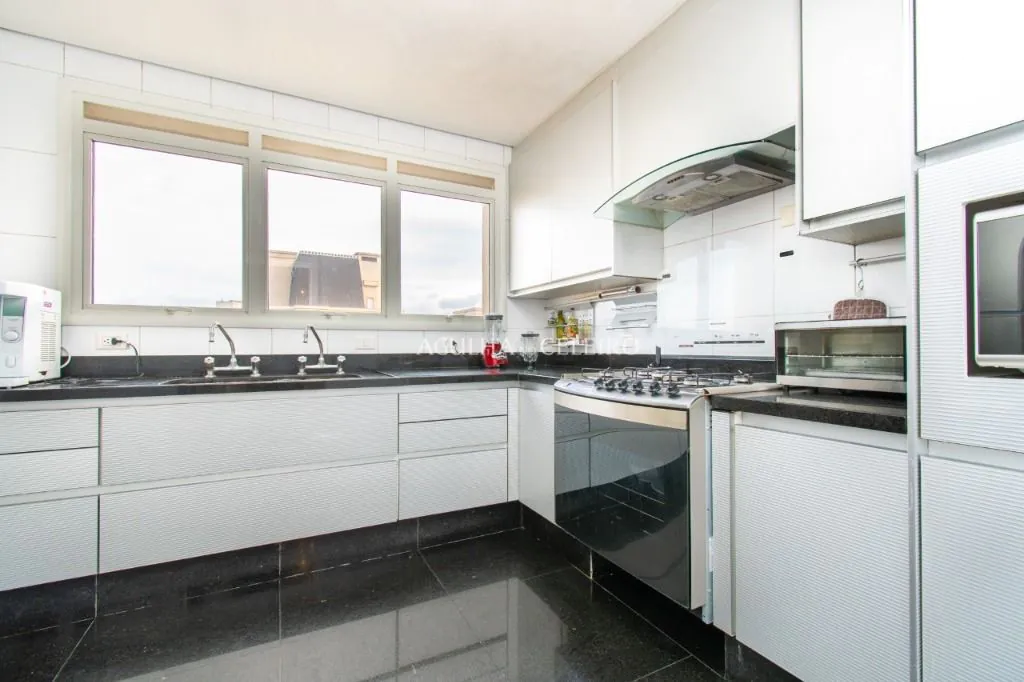 Venda/Vila Nova Conceição: Especial para famílias grandes – AP8027