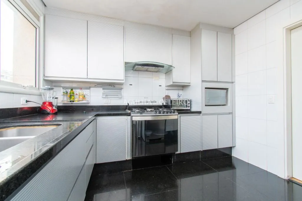 Venda/Vila Nova Conceição: Especial para famílias grandes – AP8027