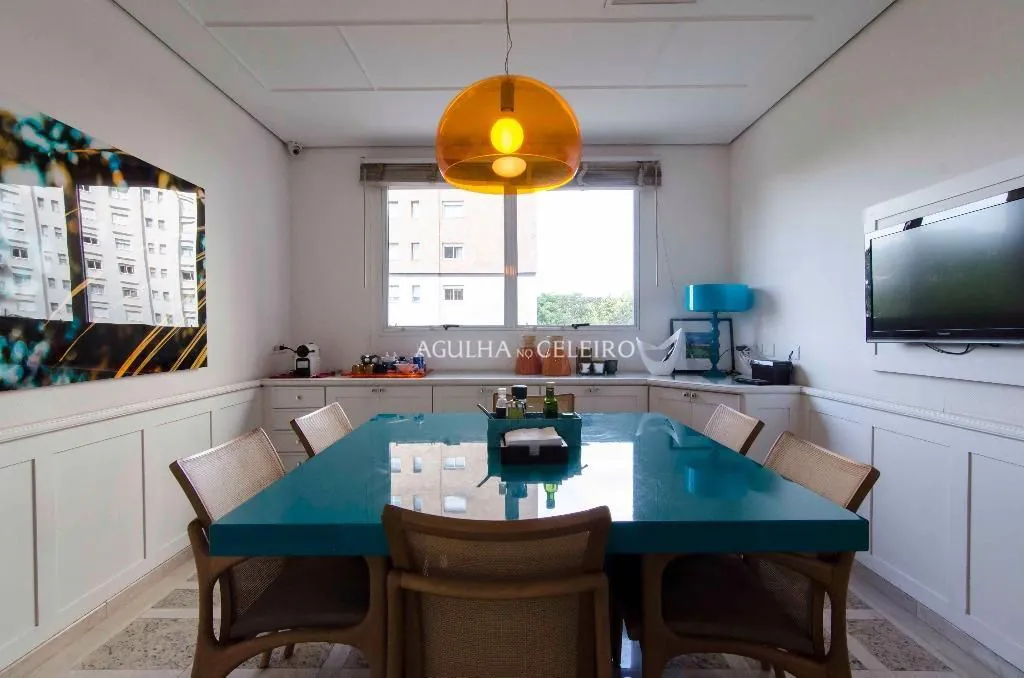 Venda/Vila Nova Conceição: Forever! – AP8036