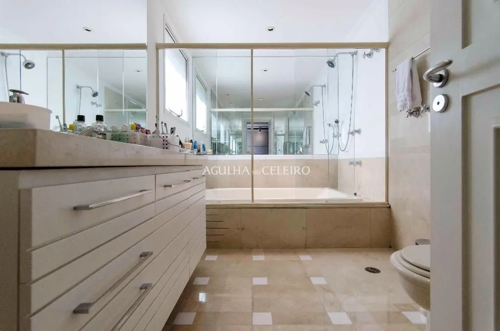 Venda/Vila Nova Conceição: Forever! – AP8036