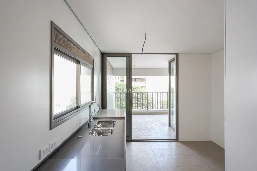 Venda/Paraíso: Novinho em folha! – AP8390