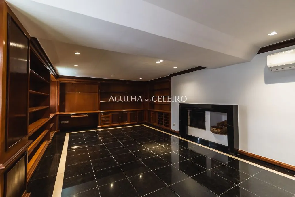 Venda/Moema: muito conforto para você modernizar! – AP8496