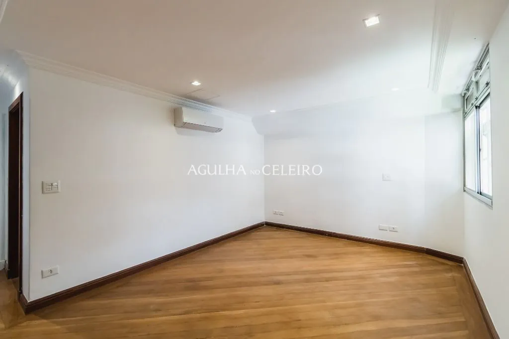 Venda/Moema: muito conforto para você modernizar! – AP8496