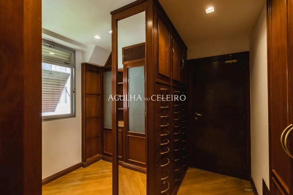 Venda/Moema: muito conforto para você modernizar! – AP8496