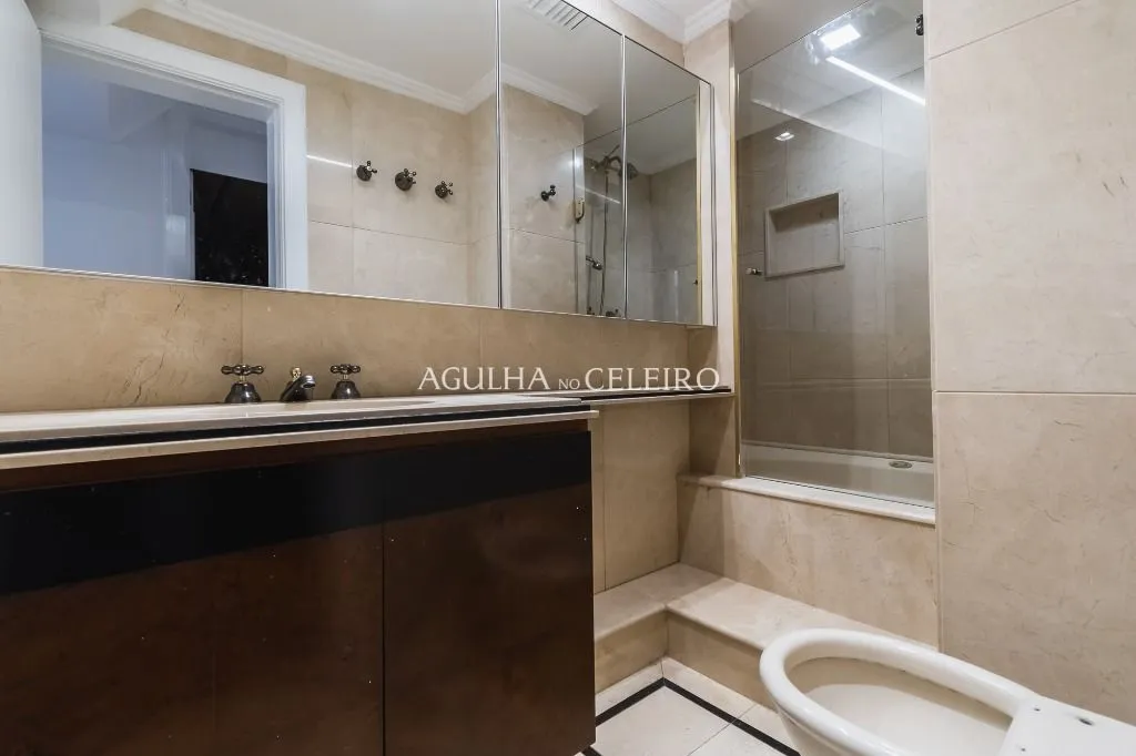 Venda/Moema: muito conforto para você modernizar! – AP8496