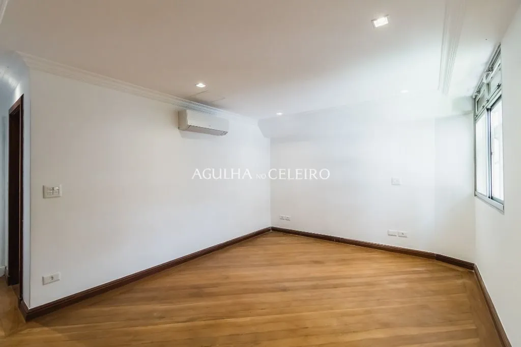 Venda/Moema: muito conforto para você modernizar! – AP8496