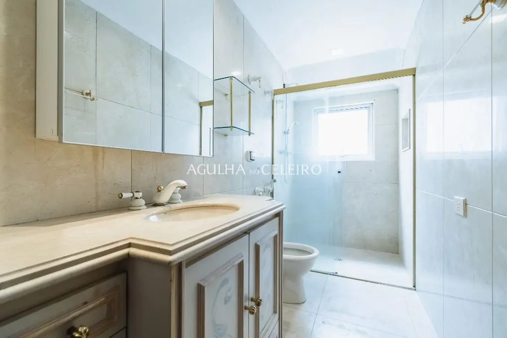 Venda/Moema: muito conforto para você modernizar! – AP8496