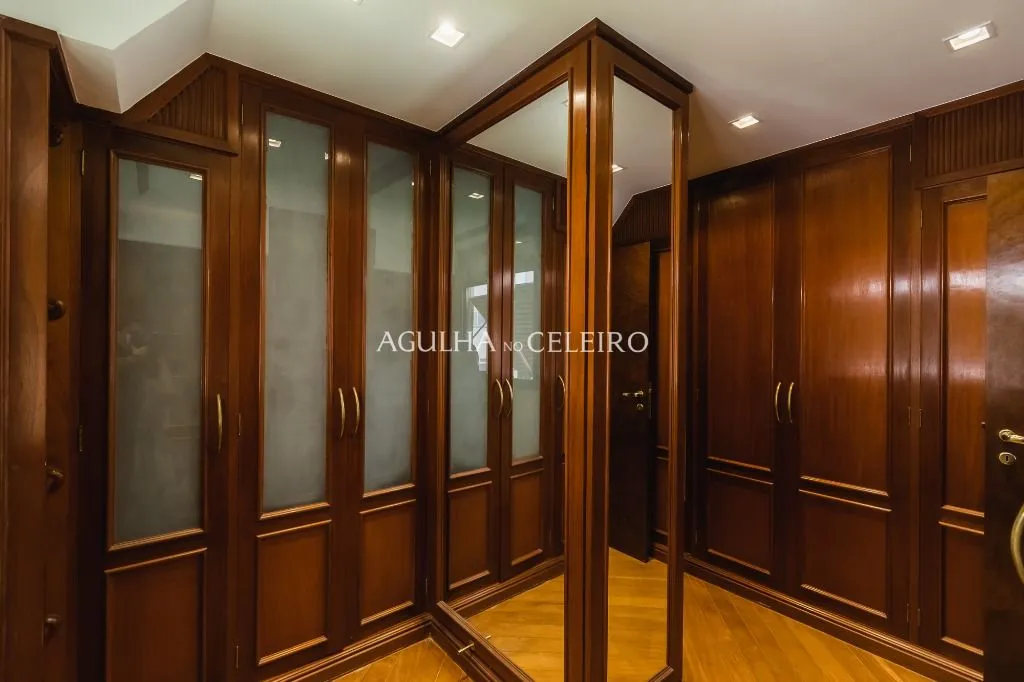 Venda/Moema: muito conforto para você modernizar! – AP8496