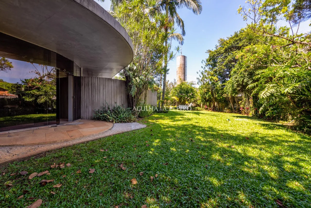 Venda/Alto de Pinheiros: A única residência de Oscar Niemeyer em SP – CA0144