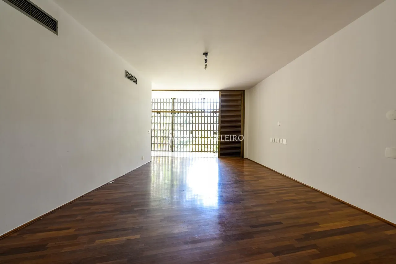 Venda/Alto de Pinheiros: A única residência de Oscar Niemeyer em SP – CA0144