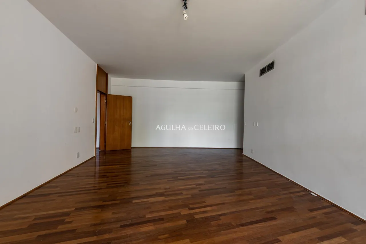 Venda/Alto de Pinheiros: A única residência de Oscar Niemeyer em SP – CA0144