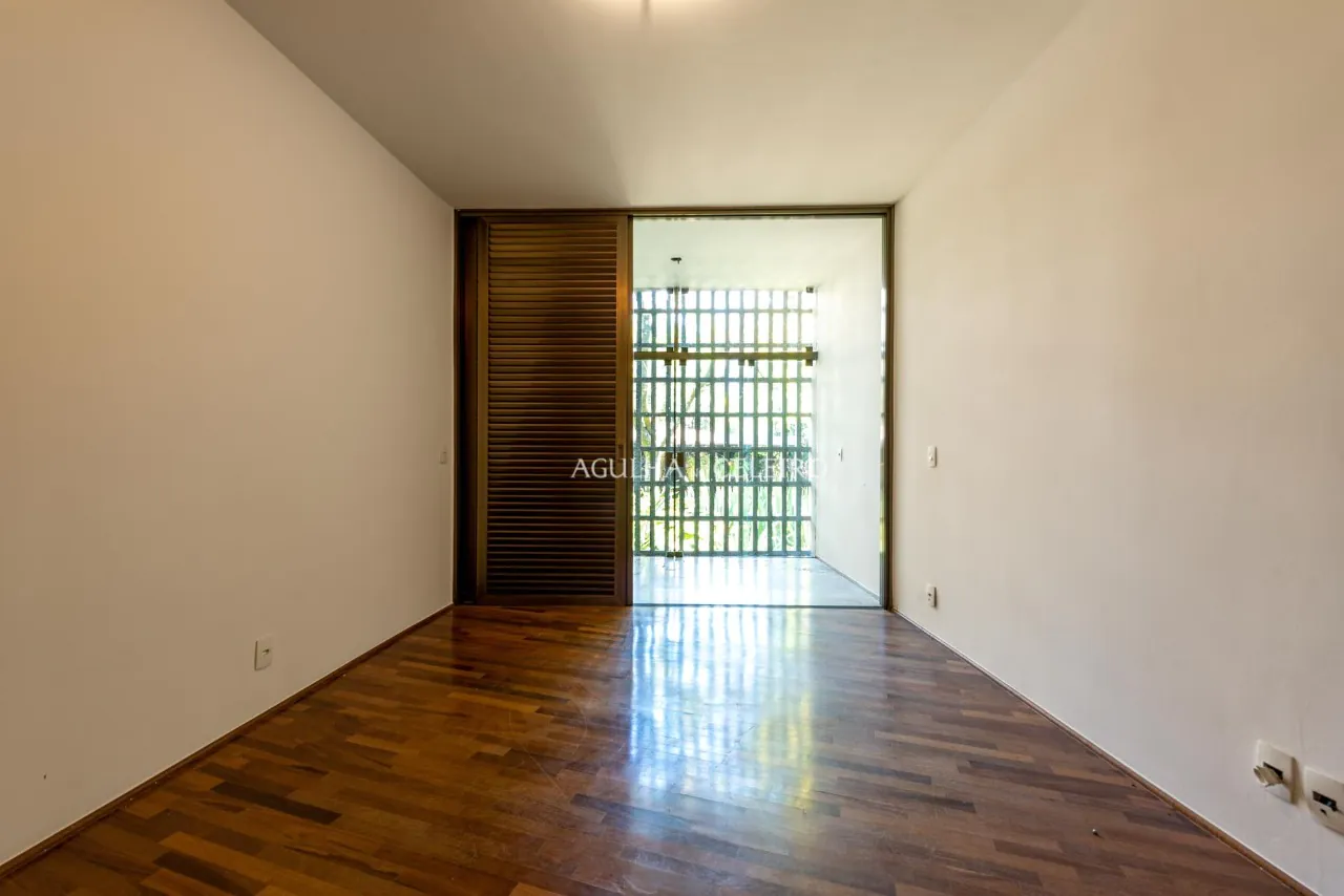 Venda/Alto de Pinheiros: A única residência de Oscar Niemeyer em SP – CA0144