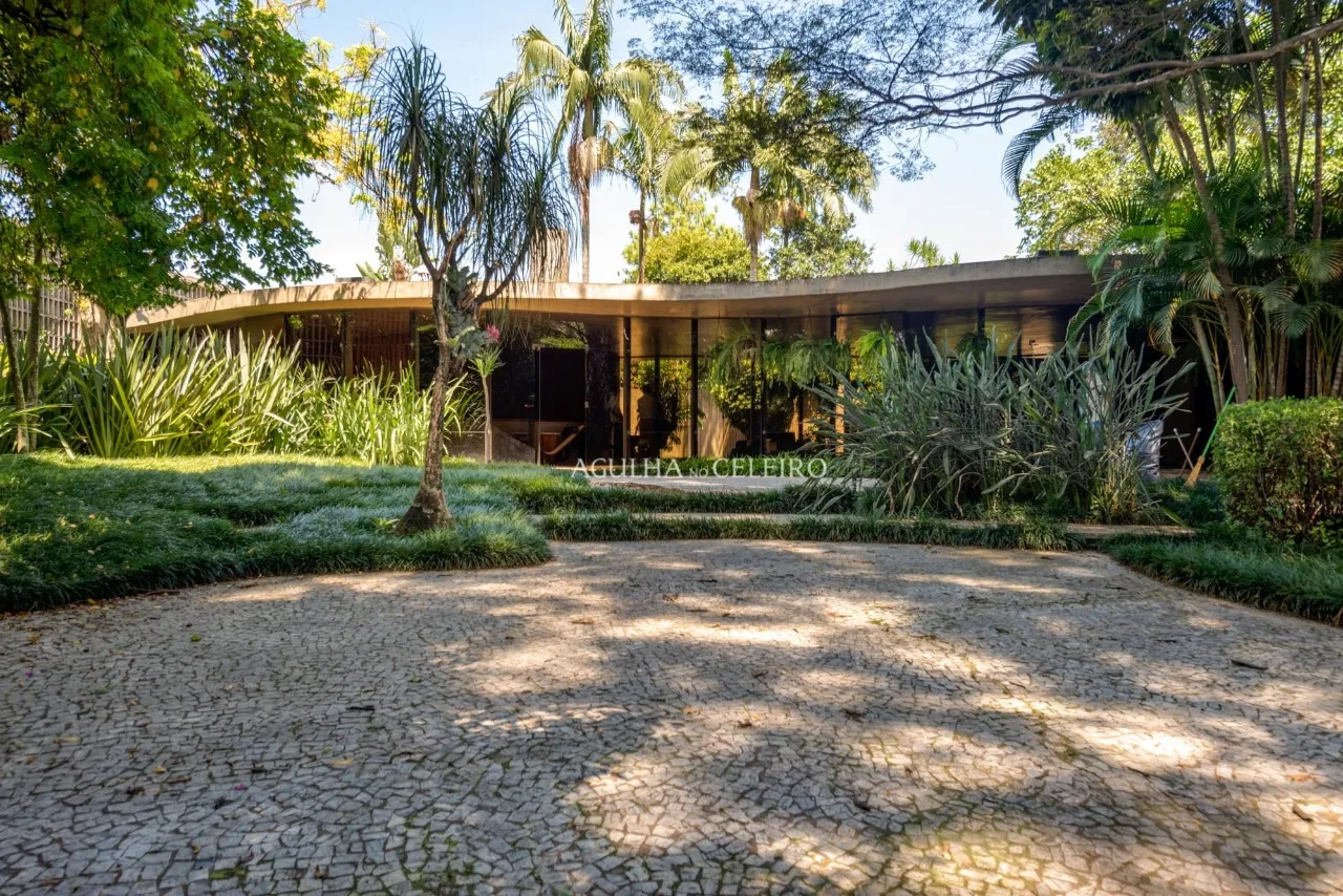 Venda/Alto de Pinheiros: A única residência de Oscar Niemeyer em SP – CA0144