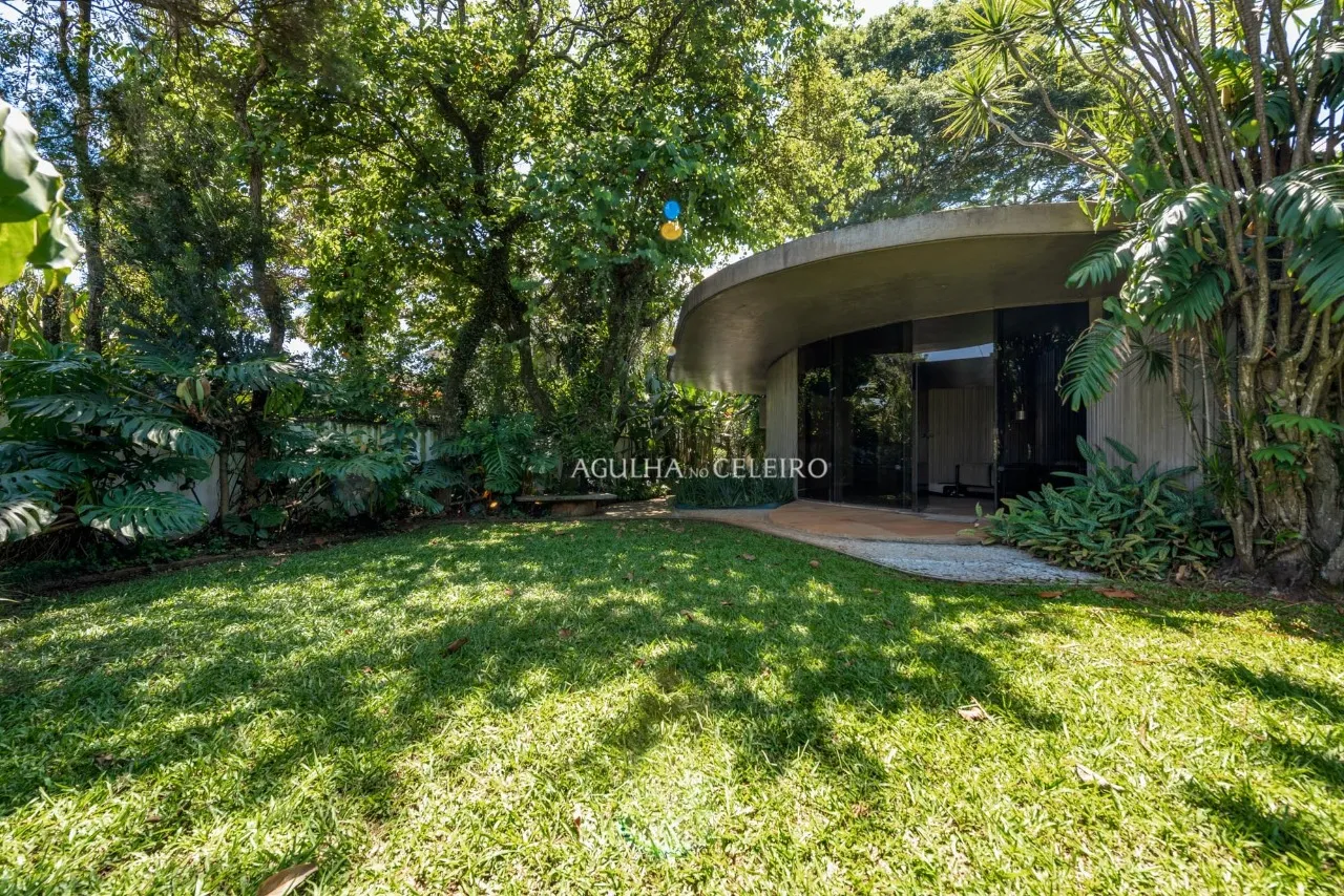 Venda/Alto de Pinheiros: A única residência de Oscar Niemeyer em SP – CA0144