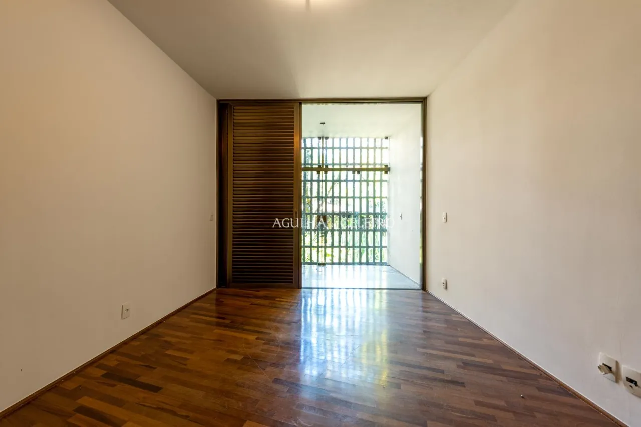 Venda/Alto de Pinheiros: A única residência de Oscar Niemeyer em SP – CA0144