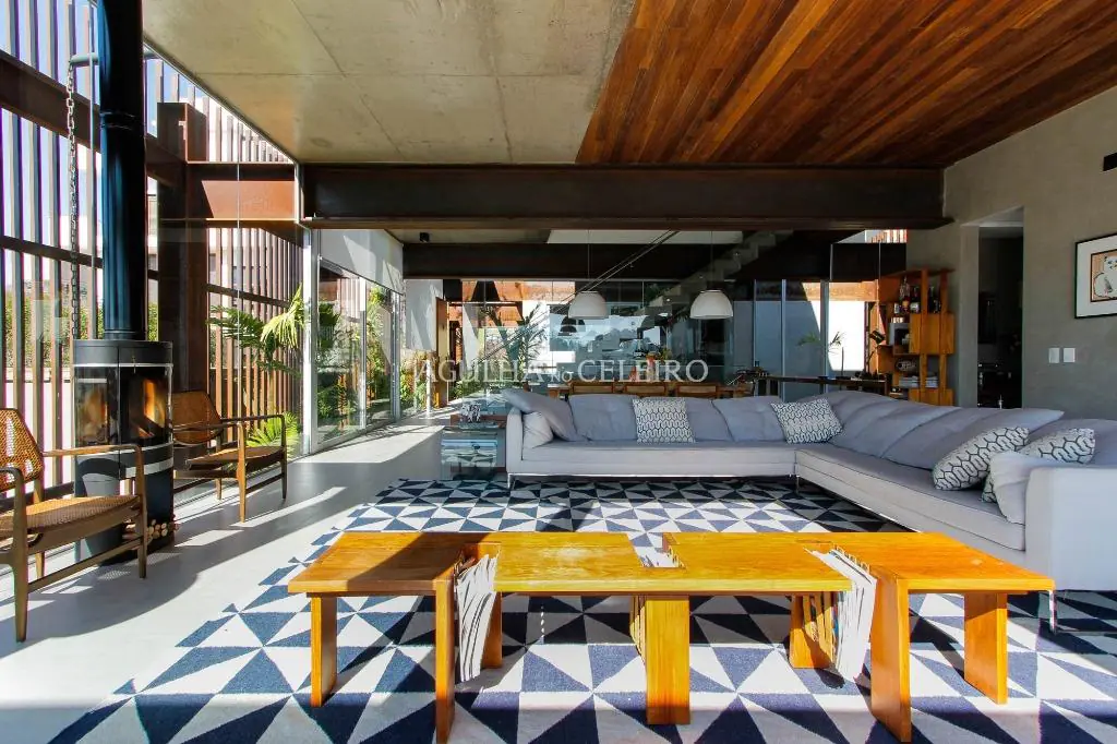 Venda/Aldeia da Serra: casa incrível com projeto premiado – CA0166